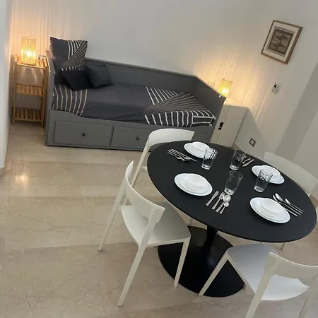 Tatil Evi Red Leaf Como