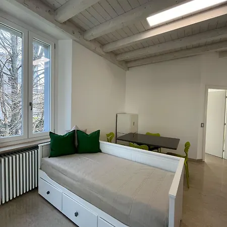 Tatil Evi Red Leaf Como