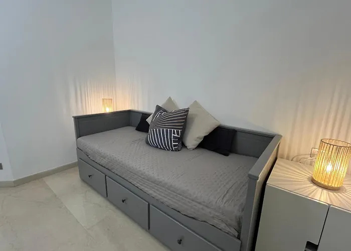 Feriehus Red Leaf Como