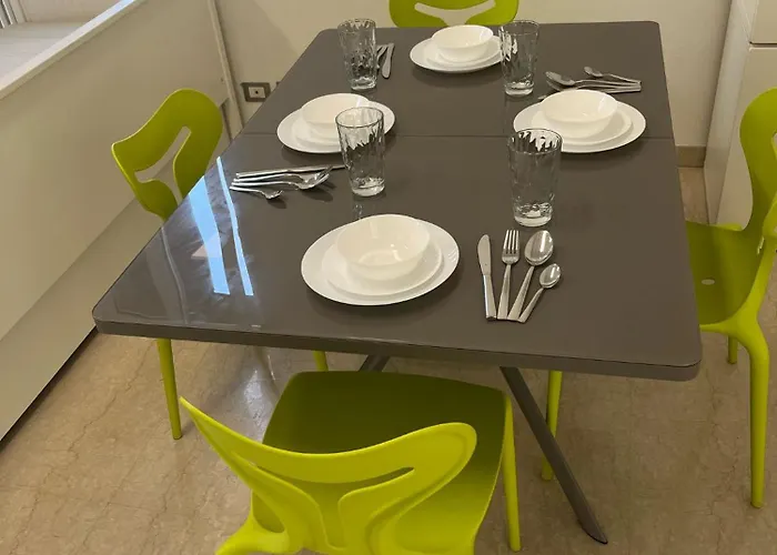 Red Leaf Feriehus Como